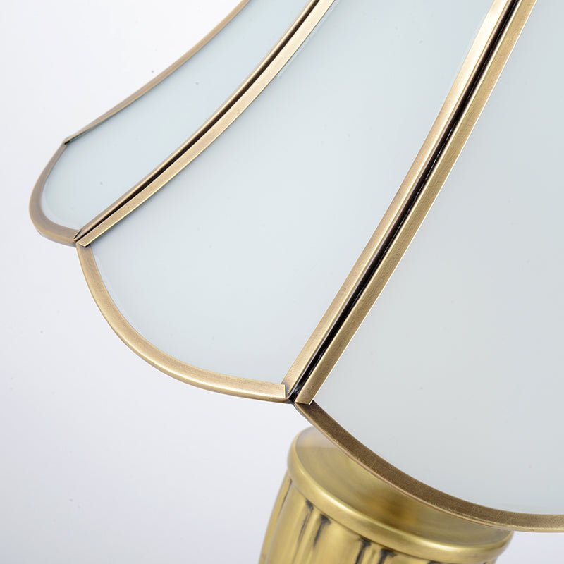 Scalloped Table Lamp Lighting Fixture