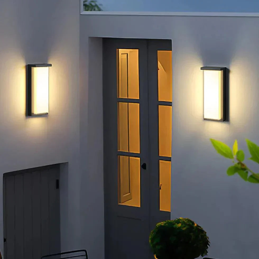 Solar-Powered Outdoor Wall Lanterns Garden Lighting